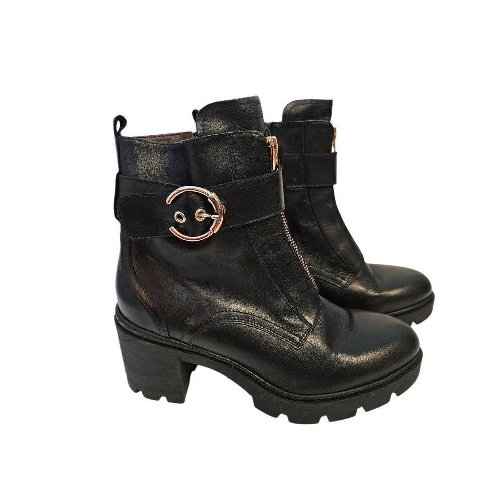 Nero Giardini black leather platform ankle boots. Size 40(10).